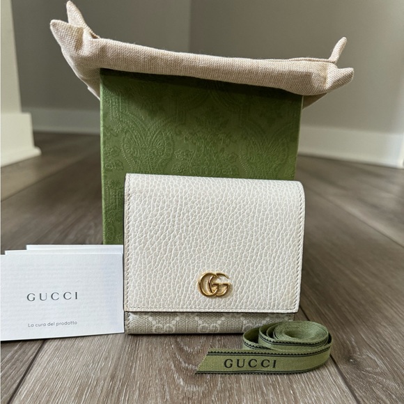 Giveaway - Buy for a chance to win LV or Limited Edition Gucci Wallet! - Picture 2 of 2